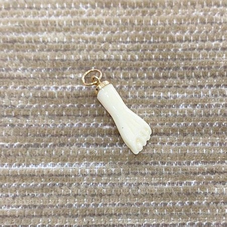 Higa Oro con puño Blanco