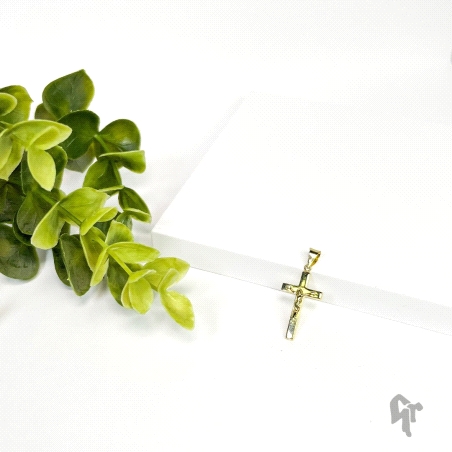 COLGANTE CRUZ ORO CON CRISTO                                          