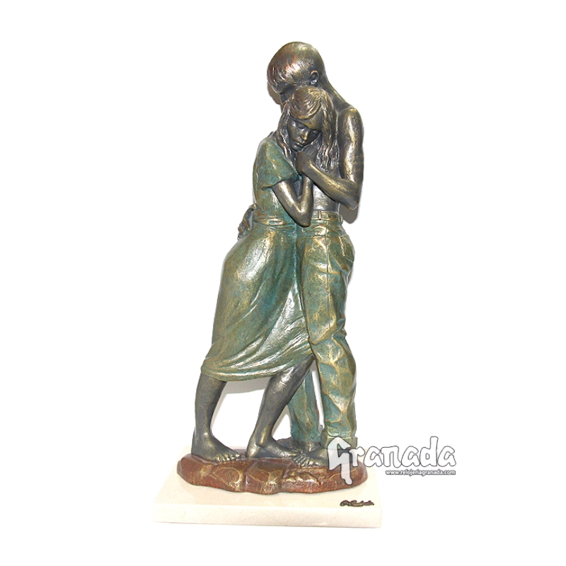 Escultura Abrazos