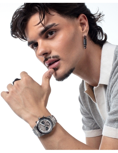 PENDIENTE UNICO ACERO NEGRO, COLECCION ABRAHAM MATEO                                                